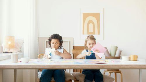 שיפור איכות השינה: המדריך המלא להרדמות מרעננת והתעוררות מלאה באנרגיה